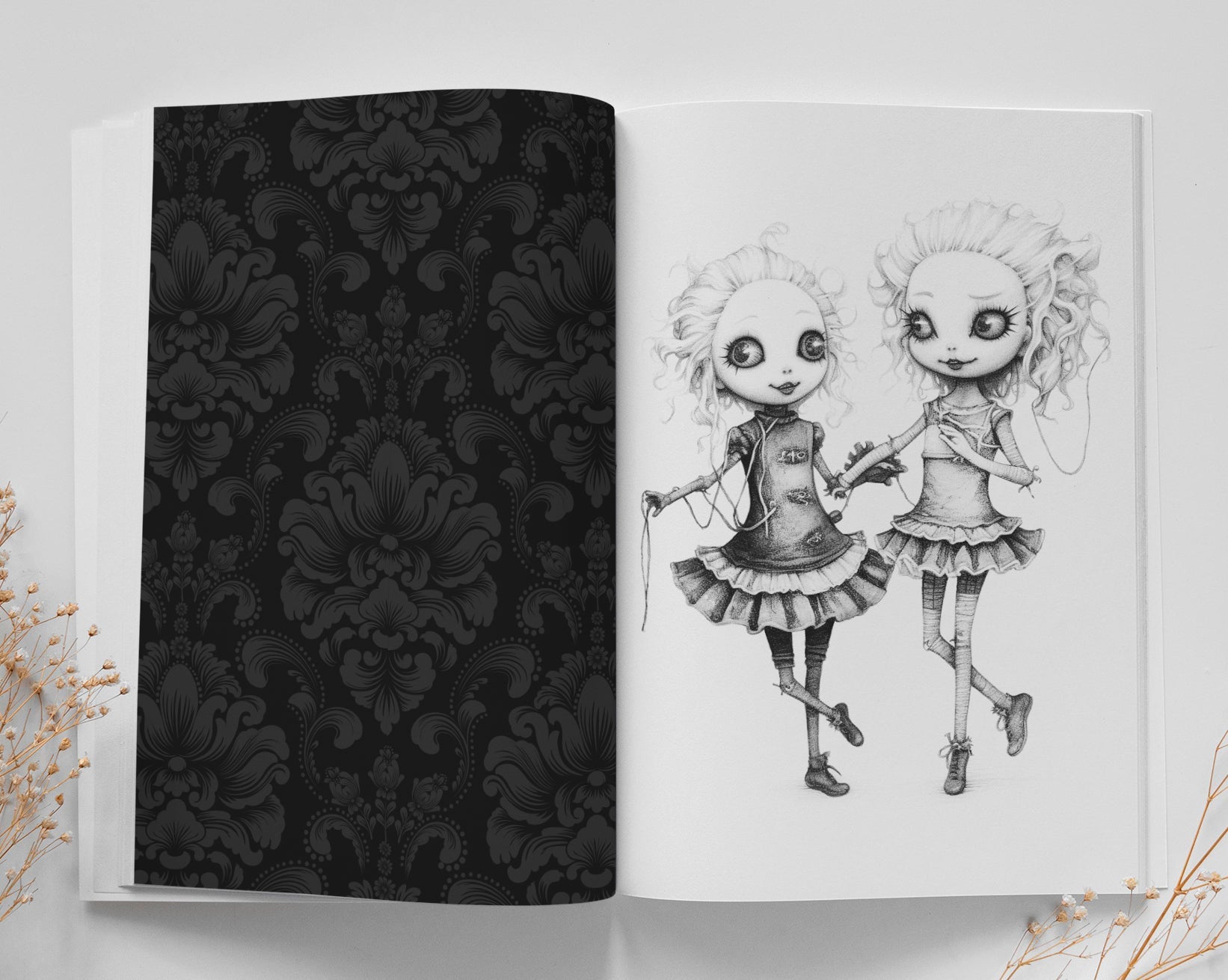Grusel Puppen Malbuch Graustufen (Buchdruck) - Monsoon Publishing